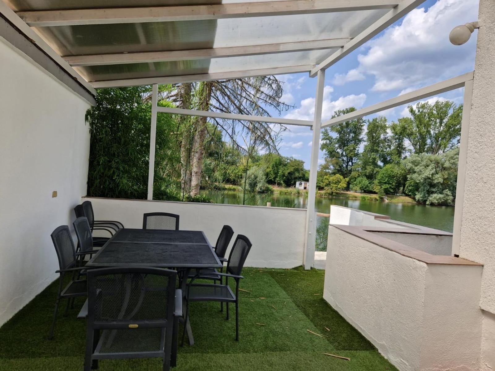 Ferienwohnung Karlsruhe Bagian luar foto
