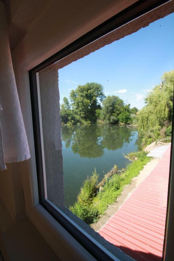 Ferienwohnung Karlsruhe Bagian luar foto